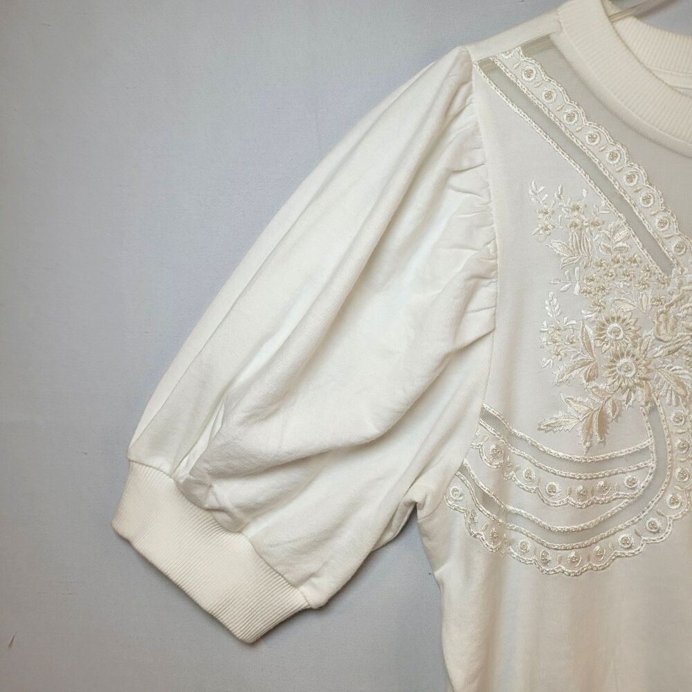 By Anthropologie Wmn Embroidered Beaded Puff Sleeve Sweatshirt Top Ivory Sz Med - Picture 4 of 13